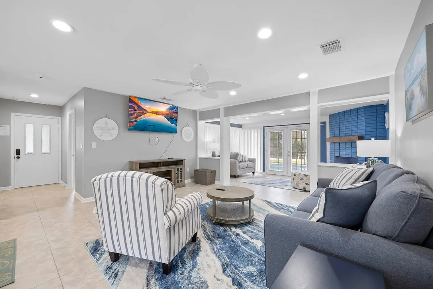 3 bed, 3.0 bath, $6,986 — Photo 2