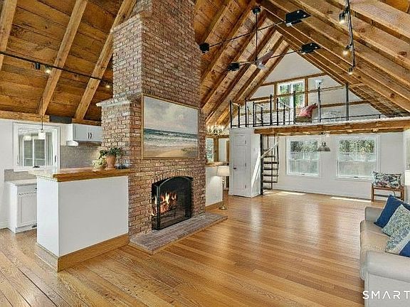 5th image of 34 Squaw Brook Road