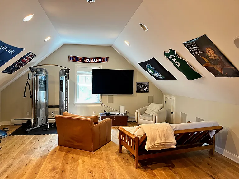 1 Oak Forest Rd — Photo 35