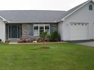 276 School Rd, Dalmatia, PA 17017