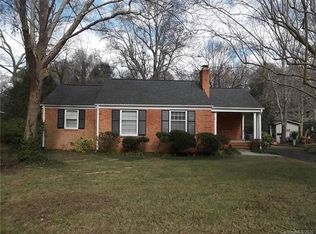 5815 Wedgewood Dr, Charlotte, NC 28209