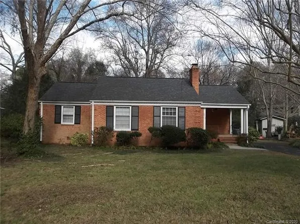 5815 Wedgewood Dr, Charlotte, NC 28209