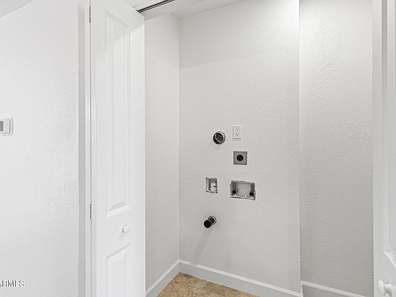 4th image of 7126 N 19TH Avenue #184