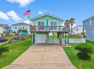 4203 Navarro Dr, Galveston, TX 77554