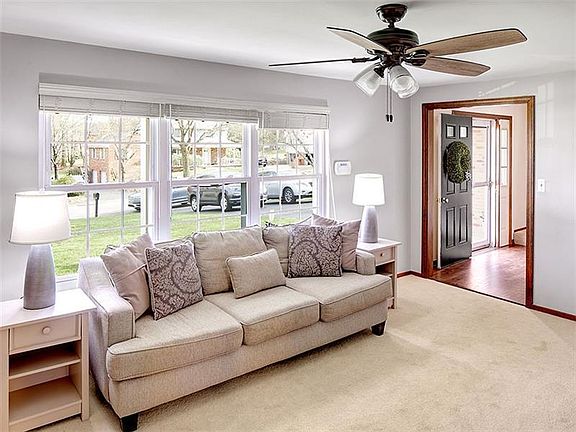 3rd image of 1168 Woodhill Dr