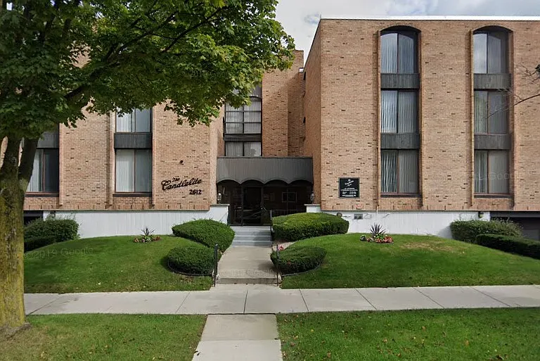 2612 N Maryland Ave — Photo 1