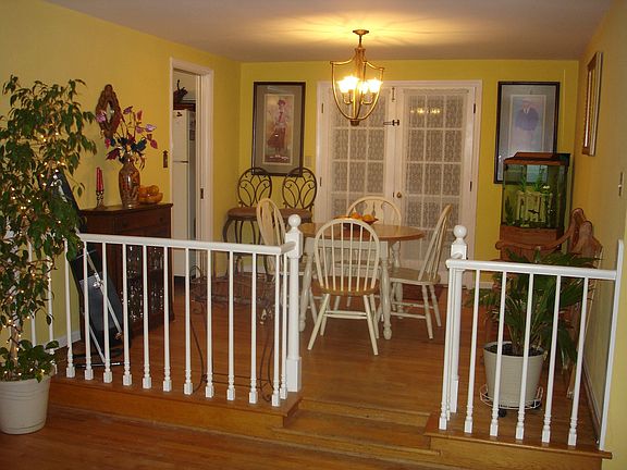 3rd image of 1819 Bridle Ln