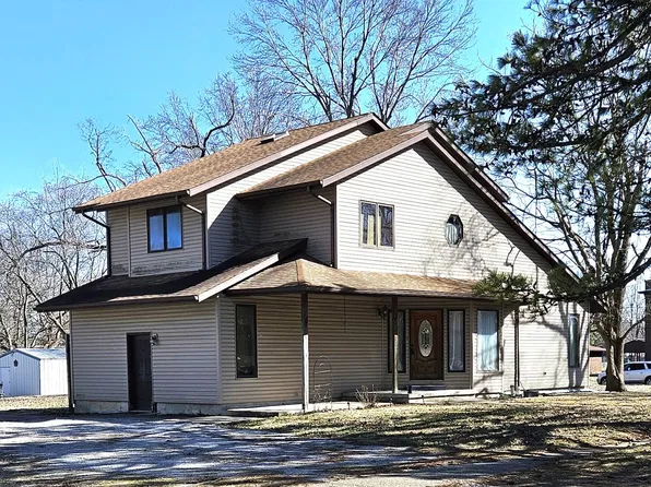 207 S Powell St, Norris City, IL 62869