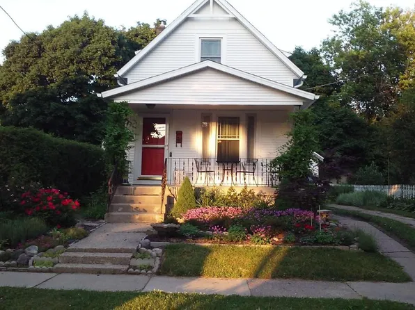 638 Gladstone Ave SE, East Grand Rapids, MI 49506