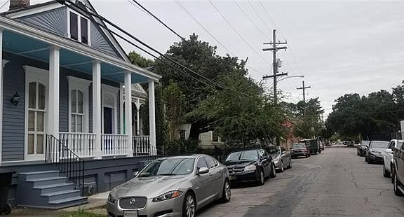 5th image of 1041 Alvar St