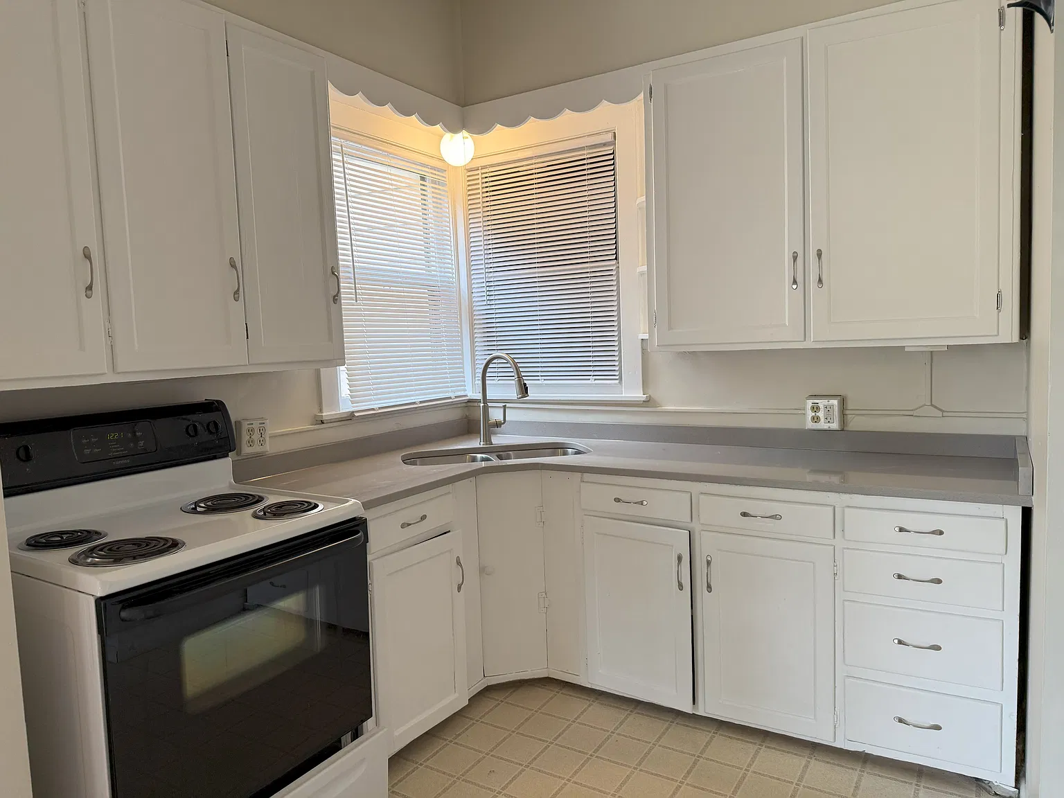 507 N Linn St — Photo 2