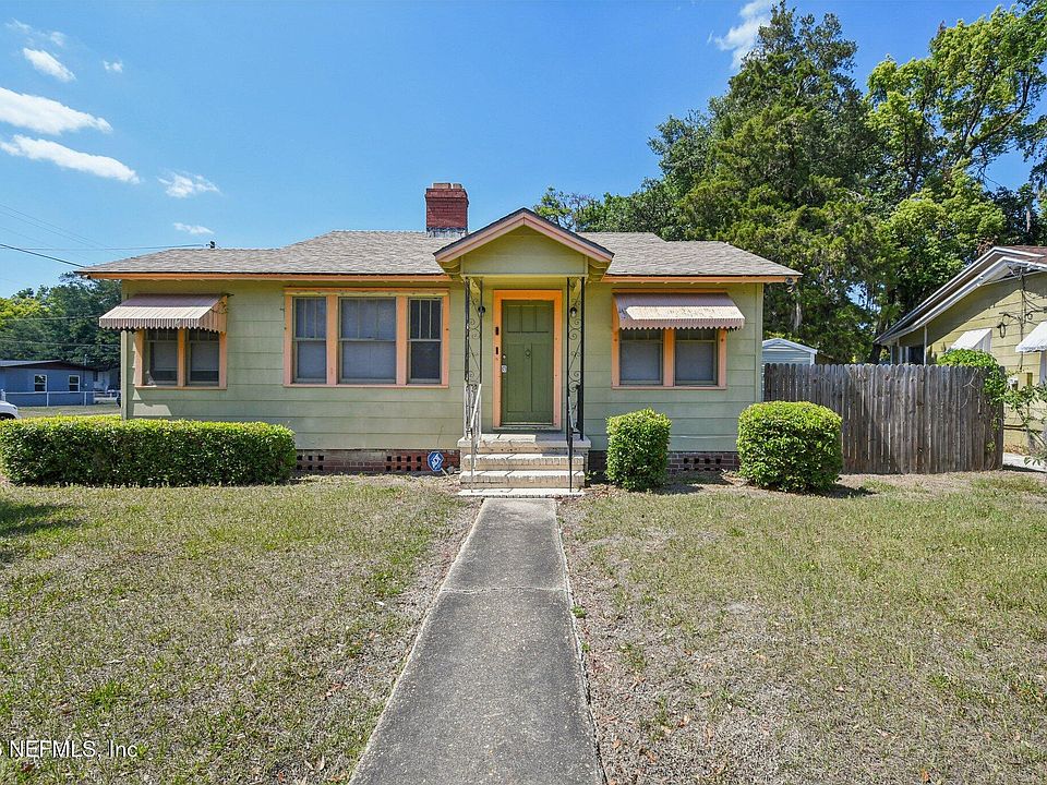 1st image of 395 DURAY Court