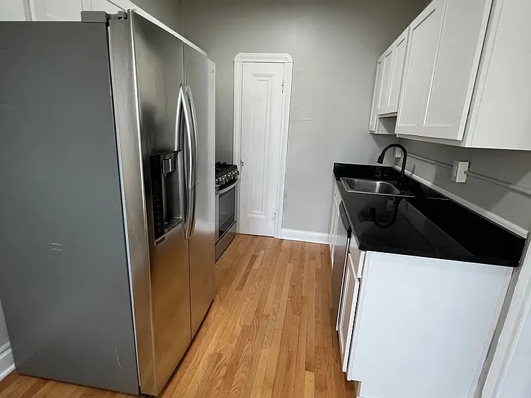 1385 Manor Park Ave — Photo 7
