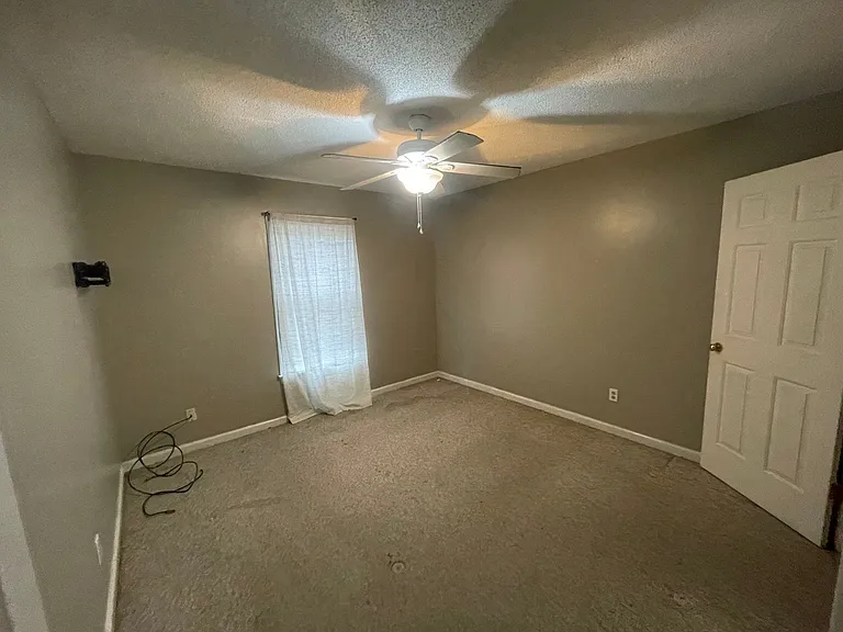 3317 Christopher Dr NW — Photo 6