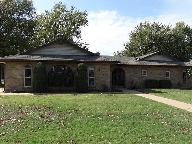 1st image of 9525 S Allen Dr
