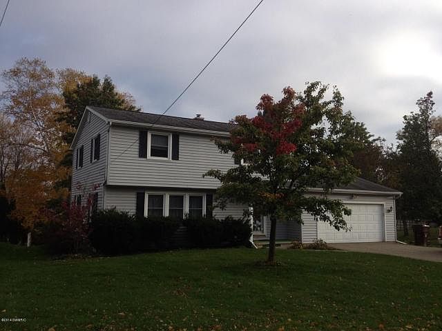1st image of 180 Lincolnwood Dr
