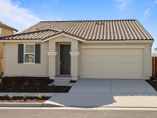 1911 Hydrangea Dr, Hollister, CA 95023