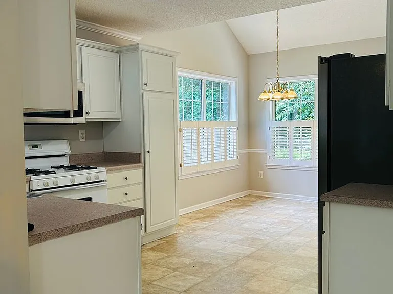 61 Riva Ridge Ln — Photo 9