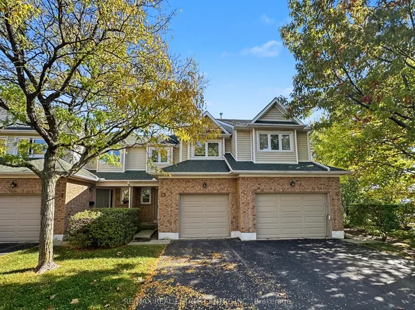 2215 Cleaver Ave #22, Burlington, ON L7M 4C5