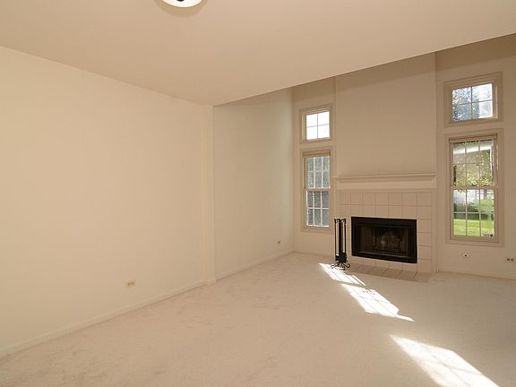 3rd image of 154 E Epson Ct