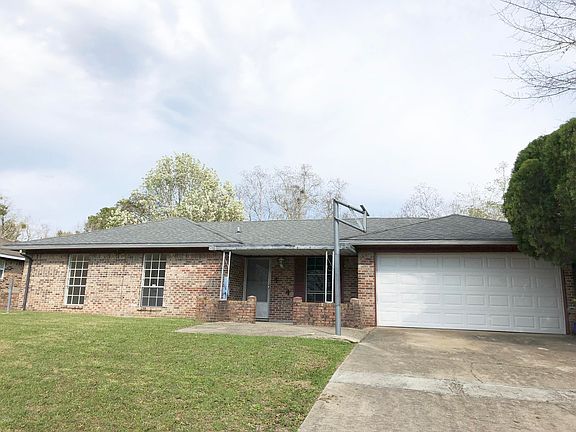 4th image of 404 Mose Dr