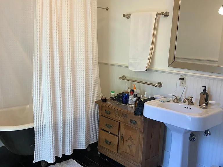 1153 N Avenue 64 — Photo 20
