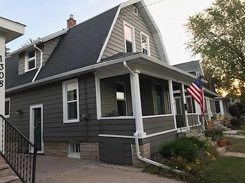 1310 Otter Ave — Photo 2