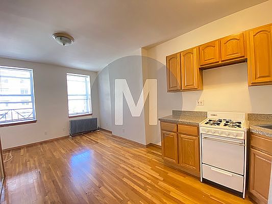 2nd image of 1142 1st Ave APT 14