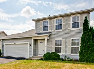 2290 N Tedy Ln, Round Lake Beach, IL