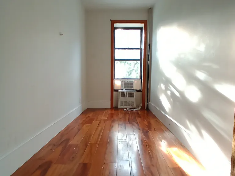 1183 Bedford Ave #2 — Photo 24