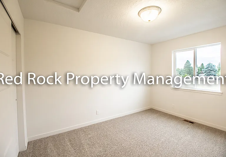 1412 N Michigan Ln #1 — Photo 14