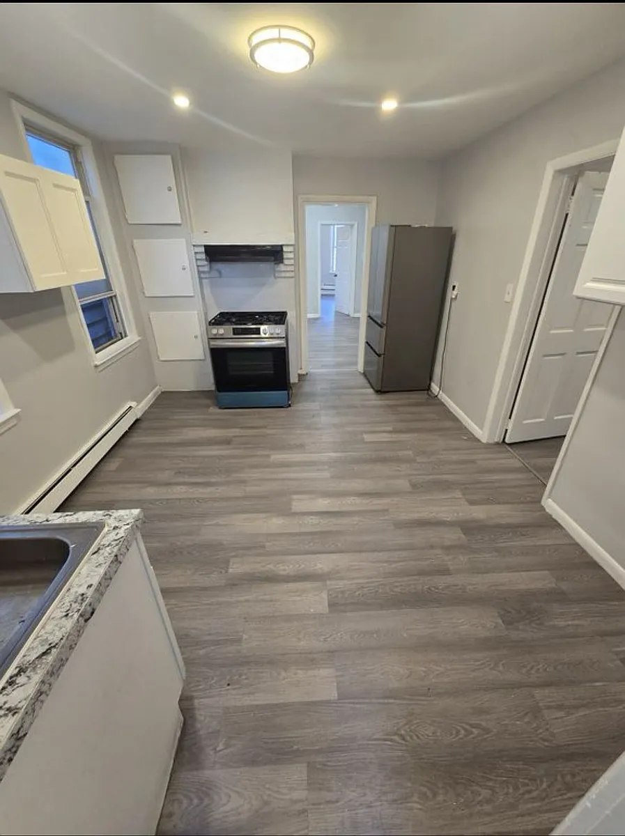 Building Photo - 46 Hawkins St #6D