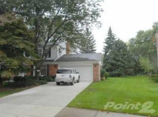 3823 Boulder Dr, Troy, MI 48084