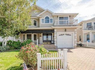 260 W Bay Dr, Long Beach, NY 11561