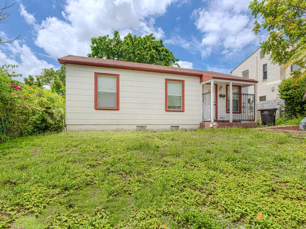 822 30th Court, West Palm Beach, FL 33407