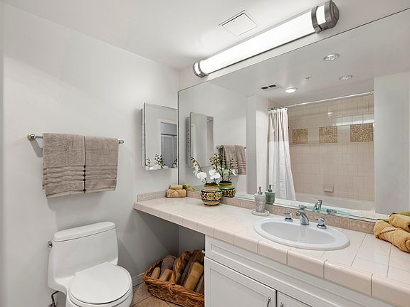 5th image of 510 1st Ave Unit 1704