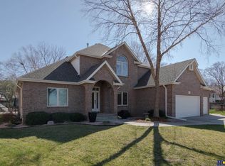 4820 Beaver Creek Ct, Lincoln, NE 68516