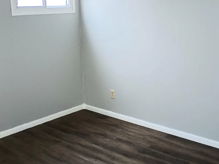 2265 E Dorothy Ln — Photo 22