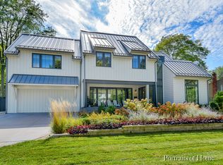 412 Bluegrass Ct, Naperville, IL 60563