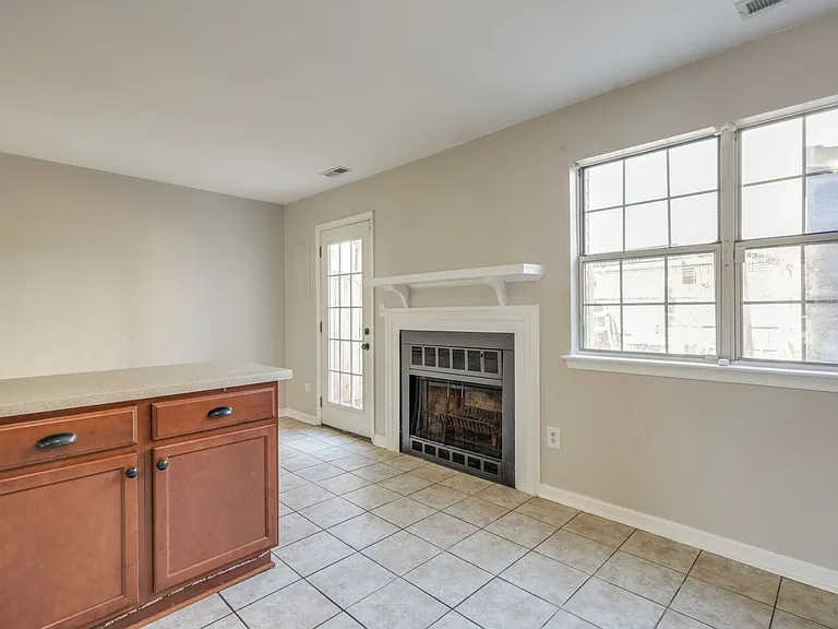 436 Peregrine St — Photo 16