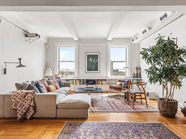 41 Eastern Pkwy APT 11E, Brooklyn, NY 11238