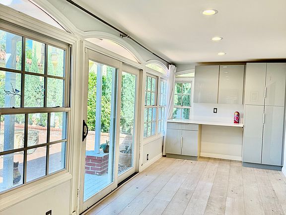 European cabinets