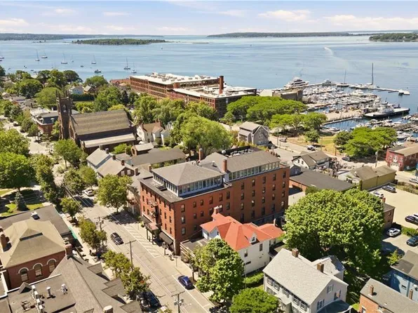 423 Hope St Unit D, Bristol, RI 02809