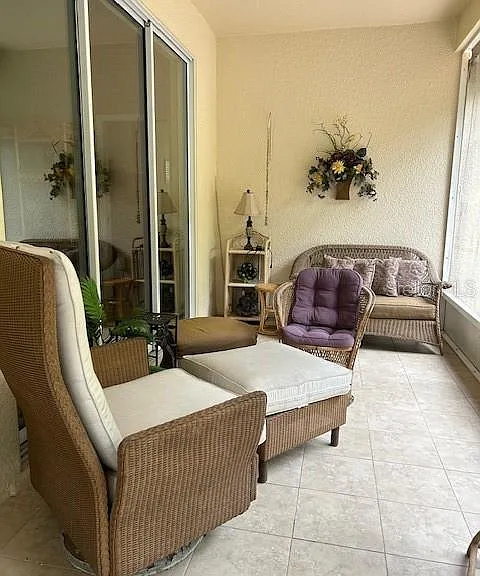 2205 Caledonian St — Photo 13