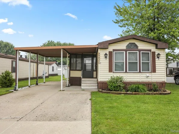 49831 Leicester Ct, Shelby Township, MI 48315