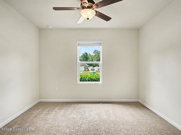 2650 Falcon Ln — Photo 13
