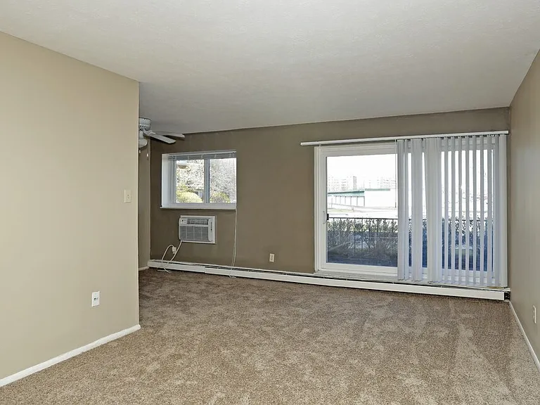 Dorchester Village Apartments — Photo 3