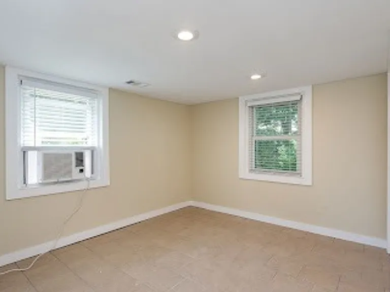 2615 West Main St — Photo 33