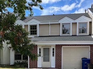 214 Burnam Wood Dr, Mount Laurel, NJ 08054