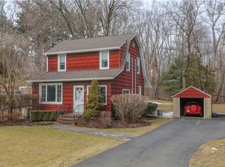 253B Maple Rd, Valley Cottage, NY 10989